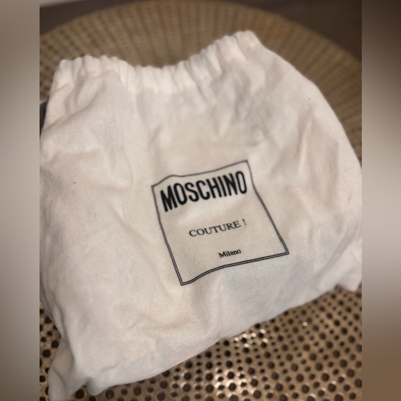 Moschino Women’s Logo Leather Buckle Belt- Gold - Picture 2 of 3